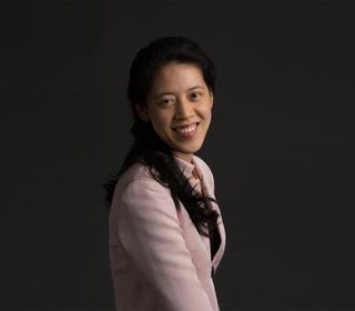 faculty portrait of Jennifer Chu